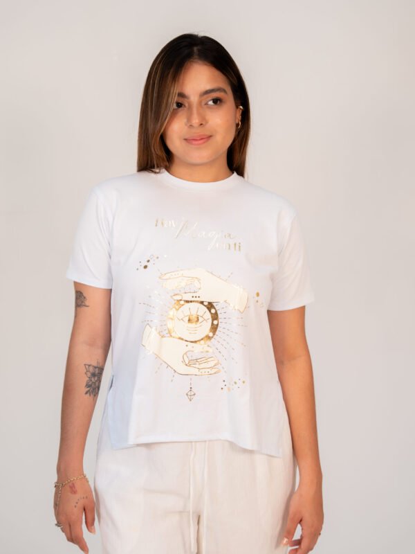 Camisa "hay magia en ti" manga corta